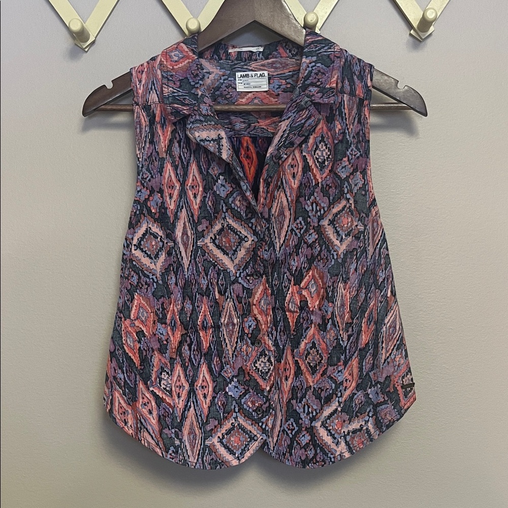 Lamb & Flag Sleeveless Top/Vest